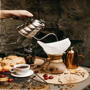 Do coffee makers boil water